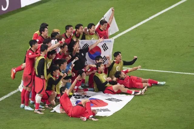 缺席